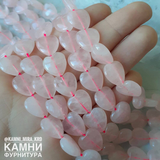 Розовый кварц сердечки 9,5х10,1-10,4 мм, цена за нить 19 см