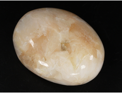 Стильбит, полировка, Индия (53*40*21 мм, 67 г) №35612