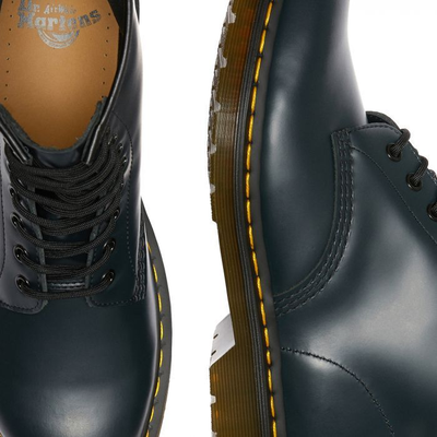 1460 navy smooth dr martens top