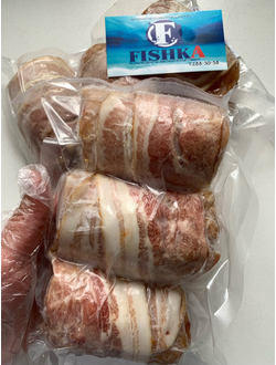 Рулеты из филе курицы в сыровяленом беконе с АНАНАСОМ и сыром.