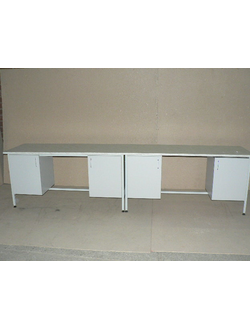 Стол лабораторный (четырехтумбовый) ЛСК-10