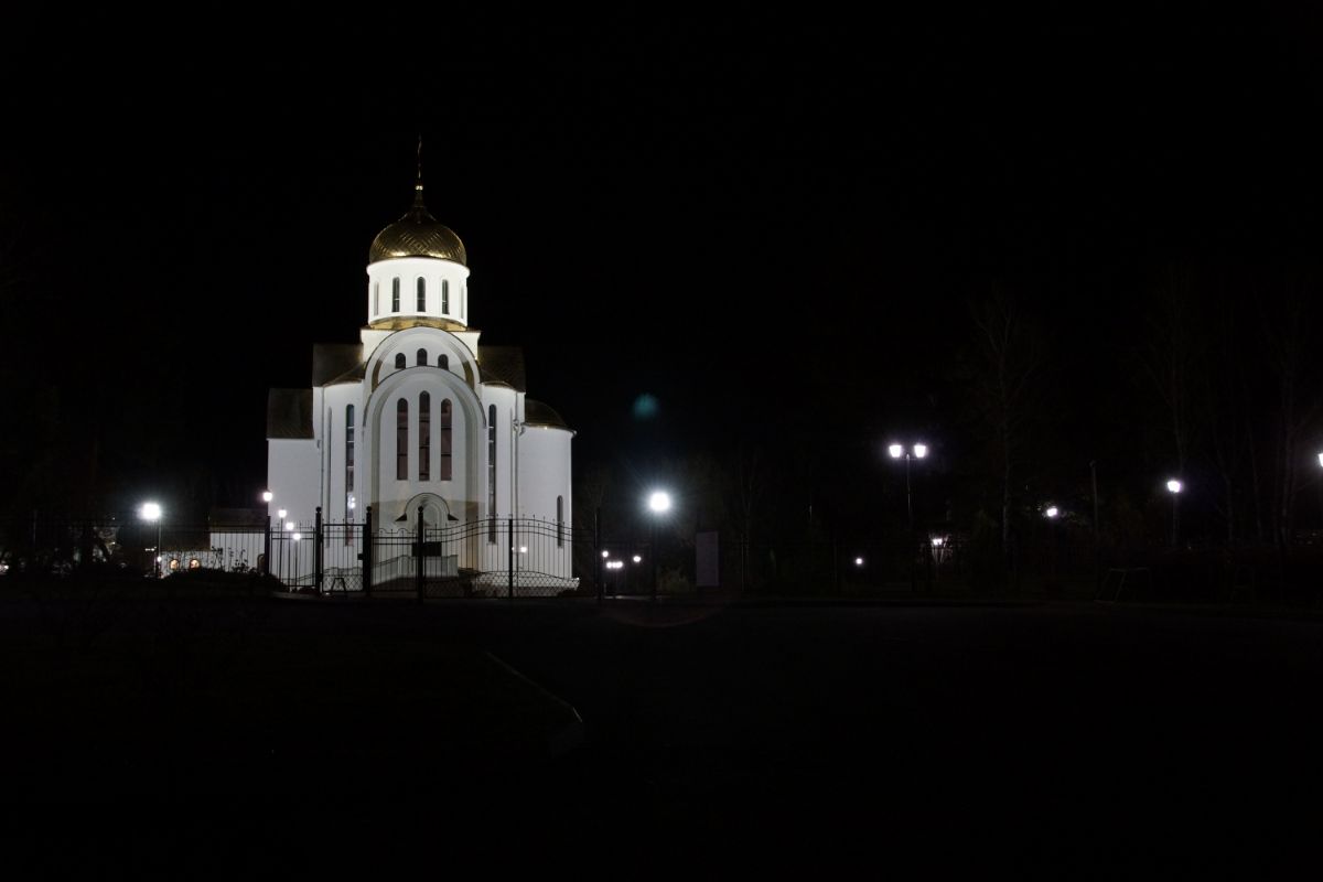 Антипьев Андрей. 21-9. Городской пейзаж. Храм.