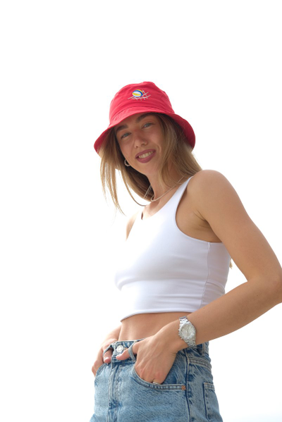 Панама взрослая красная (мяч классический/пляжный)