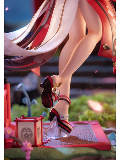 Фигурка 1/7 Яэ Мико (Yae Miko Astute Amusement Ver.)