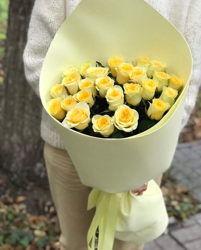 25 роз 50 см цвет на выбор