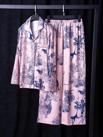 Пижама бежевая с розовая оттенком