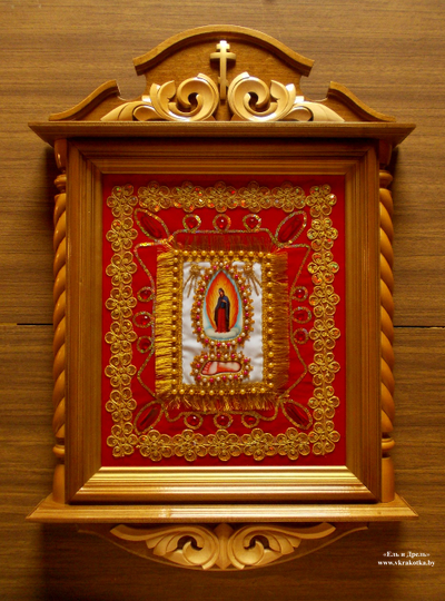 Деревянные киоты на заказ