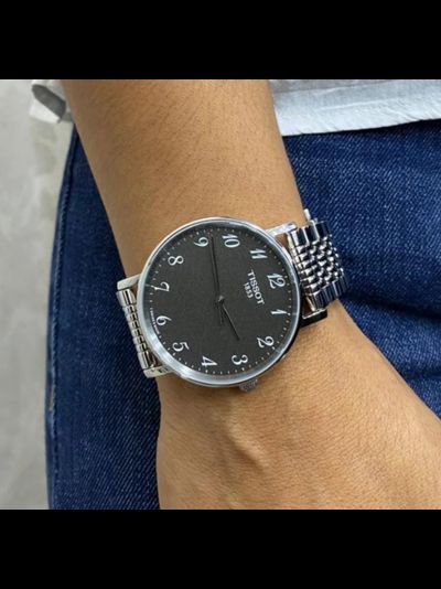 Швейцарские часы Tissot T109.410.11.072.00