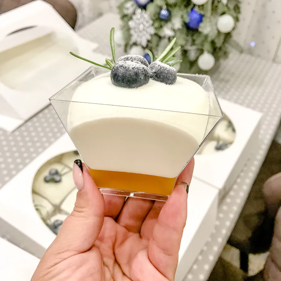 Творожный десерт + конфи манго-маракуйя, 
250 руб/1 шт (150 гр), минимальный заказ 20 шт 