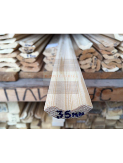 Плинтус деревянный хвойный 35 мм бессучковый сращенный