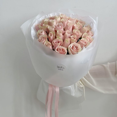 Букет из 35 нежно-розовых роз