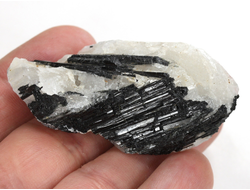 Кварц, черный турмалин (шерл), необработанный образец, Бразилия (58*25*26 мм, 36 г) №38083