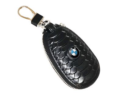 Ключница для авто ключей. ЗМЕЯ. Цвет: Чёрный + ВСТАВКА ПОД ЛОГОТИП АВТО. С ЛИНЗОЙ