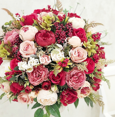Композиция из искусственных цветов - Сангрия № АР041 в красном цвете