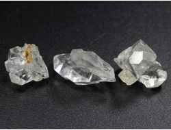 Кварц "Хёркимерский алмаз", сросток кристаллов в ассортименте, США (11-15 мм, 0,7-1 г) №28126