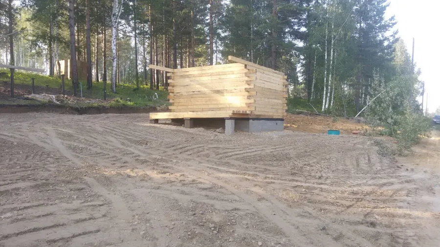 Рубка сруба.