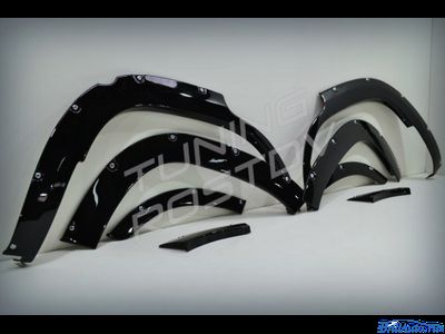 Расширители арок (фендера) Toyota Land Cruiser 200 2016+