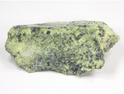 Змеевик, необработанный, дикий образец, Россия, КЧР, Урупский район (66*30*28 мм, 51 г) №37821