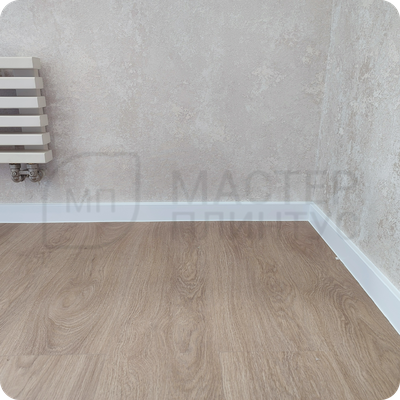 Плинтус ХДФ Dollken Cubu Flex Life 60мм Х 2,5 м Белый RAL 9003 в интерьере 2