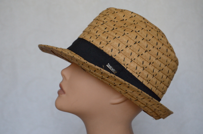 Итальянская шляпа из полиэстера фото