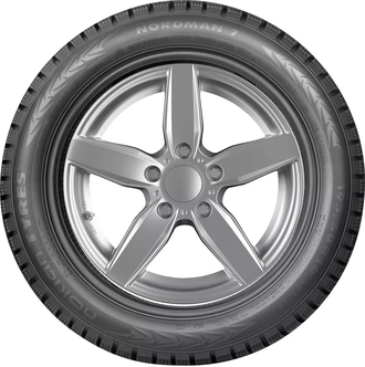 Шина 225/55/R17 Ikon Nordman 7 Шипованная