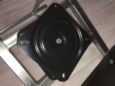 Стойка кресла в лодку на ликтрос с малой поворотной платформой MNELODKU.RU