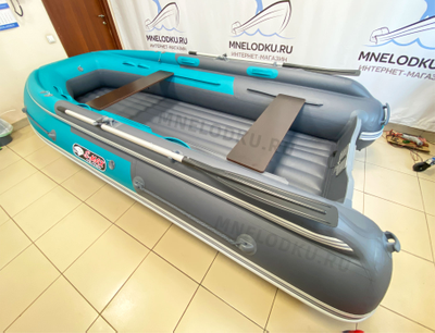 Моторная лодка REEF TRITON 370 S-MAX интегрированный фальшборт слева