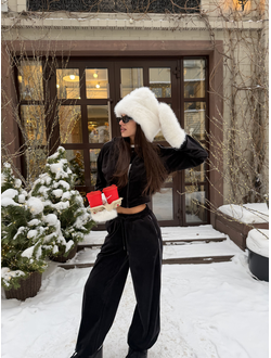 Спортивный костюм из черного велюра (черный с белым)