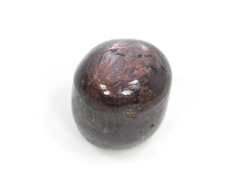 Корунд красный (рубин) с иризацией, галтовка, Индия (16*14*13 мм, 7,3 г) №27556