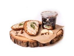 Сало бутербродное с чесноком и черным перцем ТМ "Наши снеки" 130гр