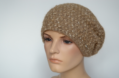 Светло - коричневый берет из шерсти мериноса Vizio Италия 8074 B фото