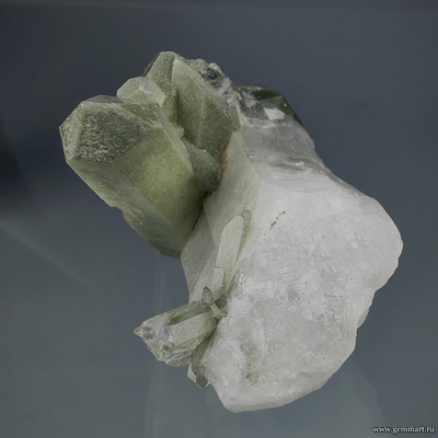 Горный хрусталь с включениями хлорита. Северная Осетия. 52*25*30мм.