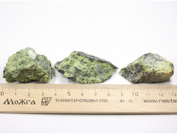 Змеевик, необработанный, дикий образец в ассортименте, Россия, КЧР, Урупский район (35-45 мм, 17-23 г) №37814