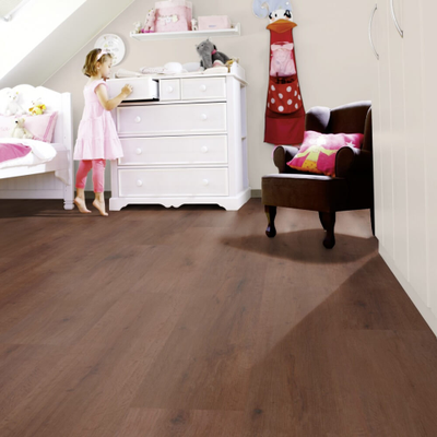 Биополы Wineo PURLINE 1000 wood XL Дуб Рустик Кофе PL316R в интерьере детской комнаты