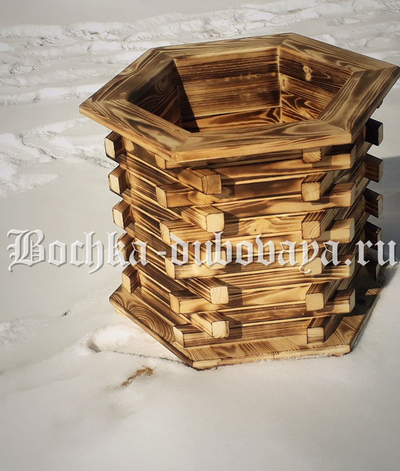 Деревянное уличное кашпо