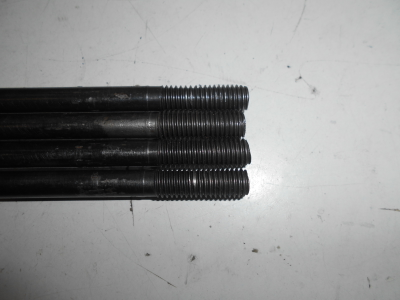 Шпильки цилиндра Минск 3.112