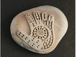 Камни - талисманы, амулеты - резьба по камню, гальке