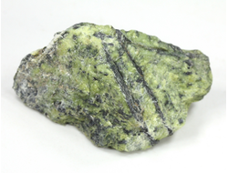 Змеевик, необработанный, дикий образец, Россия, КЧР, Урупский район (59*30*30 мм, 51 г) №37820