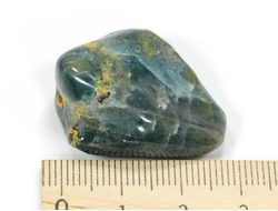 Апатит синий, галтовка, Бразилия (31*24*14 мм, 15 г) №28445