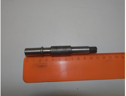 Ось блока шестерней кпп Вятка