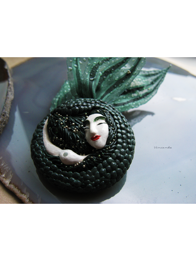 Авторская брошь с русалкой - "Спящая русалочка" из термоглины с микробисером и шёлком