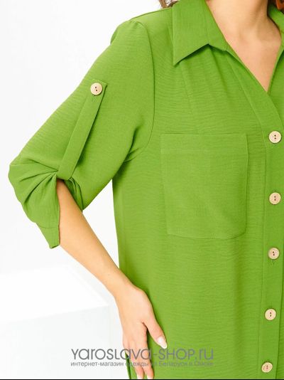 Брючный костюм яркого салатового цвета