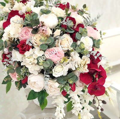 Композиция Бриджит в бело-красных тонах № НП012