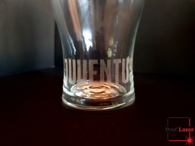 Пивной бокал с гравировкой "Ювентус"