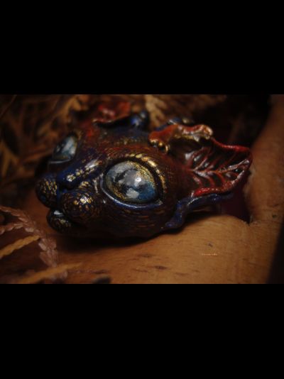 "Шуршащий Вихрябрррь". Коллекционная брошь с котом в стиле фэнтези