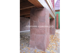 Облицовка цоколя натуральным камнем