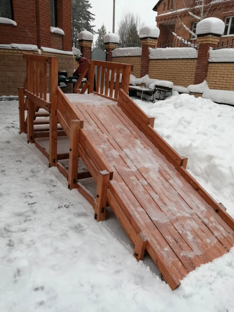 Зимняя горка Урал покрытие грунт лак (Самсон)