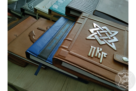 ежедневники из натуральной кожи, идеальный подарок для руководителя