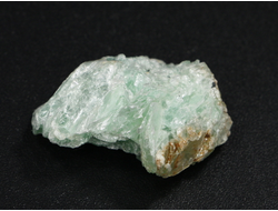 Тальк зеленый (благородный) необработанный, Урал, Шабры (31*24*15 мм, 8,8 г) №27440