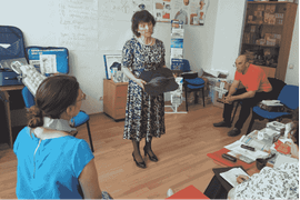 "Медицинская школа" в Екатеринбургском ДЭНАС-центре. Школу ведет врач И.Г. Минцева.